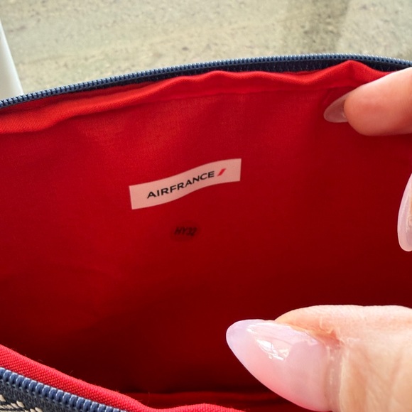 Missoni & Air France First Class Amenity kits cosmetic bags, LaMer, Memo, Hermes - Picture 4 of 9